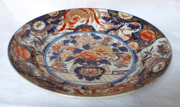 Grand plat en porcelaine à décor Imari d'époque fin XVIIIe - Chine ou Japon