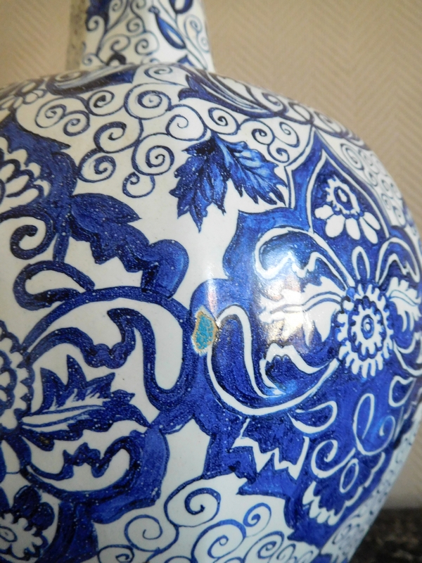 Grand vase gourde en faïence de Delft bleue, montable en lampe - époque début XIXe siècle