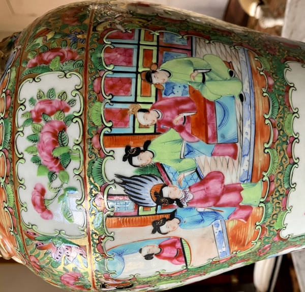 Grand vase / potiche en porcelaine de Canton, Chine, époque fin XIXe siècle - 47cm