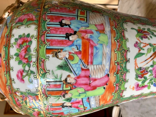 Grand vase / potiche en porcelaine de Canton, Chine, époque fin XIXe siècle - 47cm