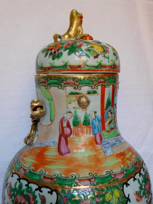 Fine Canton porcelain vase / potiche, China, 19th century - 47cm