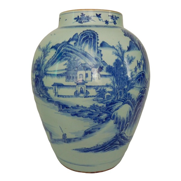 Grande potiche en porcelaine bleu de Chine à paysage tournant - 46cm