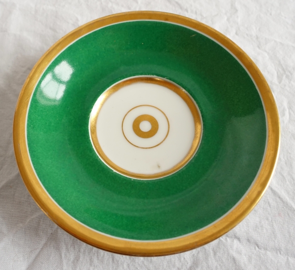 Grande tasse à chocolat en porcelaine de Paris vert et or, époque Empire, attribuée à Nast