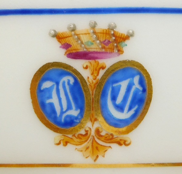 Grande jardinière ovale en porcelaine de Paris dorée d'époque XIXe, monogramme VC