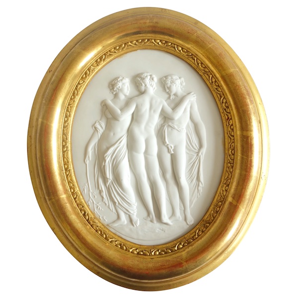 Sevres : large biscuit medal picturing the 3 Three Graces - signed - gold leaf gilt frame