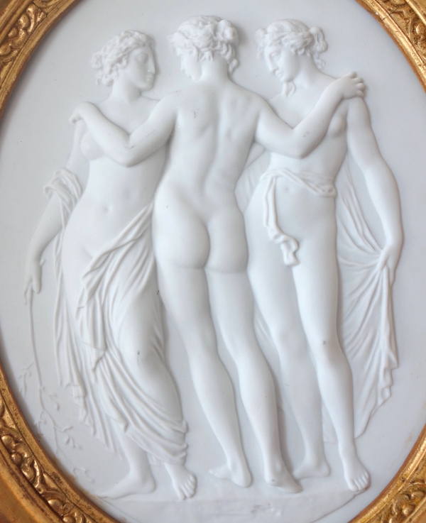 Sevres : large biscuit medal picturing the 3 Three Graces - signed - gold leaf gilt frame