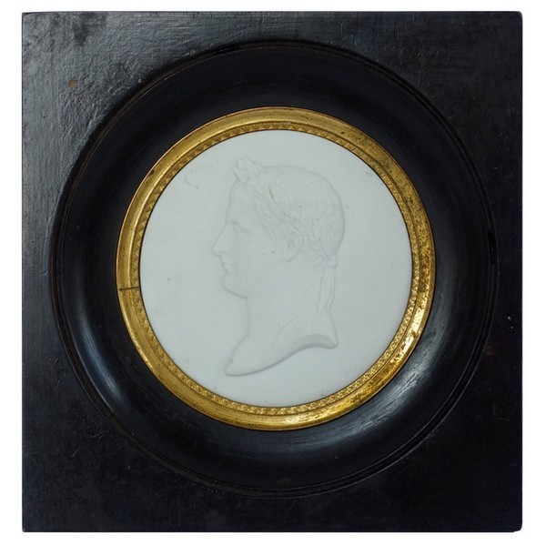 Miniature portrait of Emperor Napoleon Ier, Sevres porcelain biscuit - signed