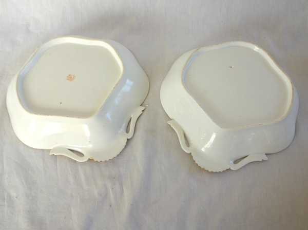 Manufacture Dihl et Guerhard - paire de corbeilles à pain en porcelaine décor aux barbeaux - signée