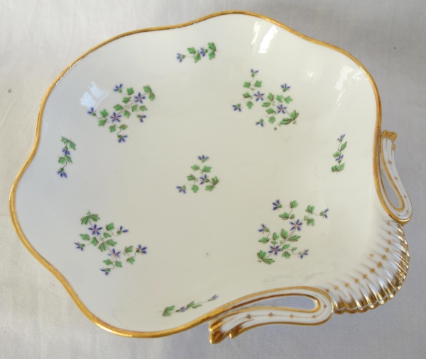 Manufacture Dihl et Guerhard - paire de corbeilles à pain en porcelaine décor aux barbeaux - signée