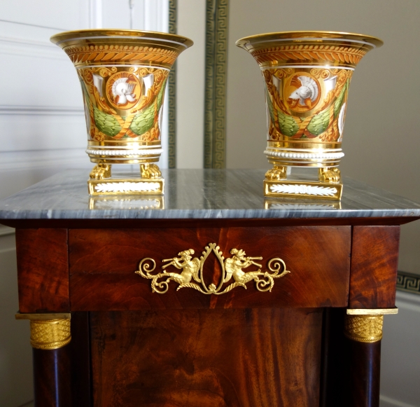 Pair of Empire Paris porcelain planters attributed to Schoelcher - vers 1820