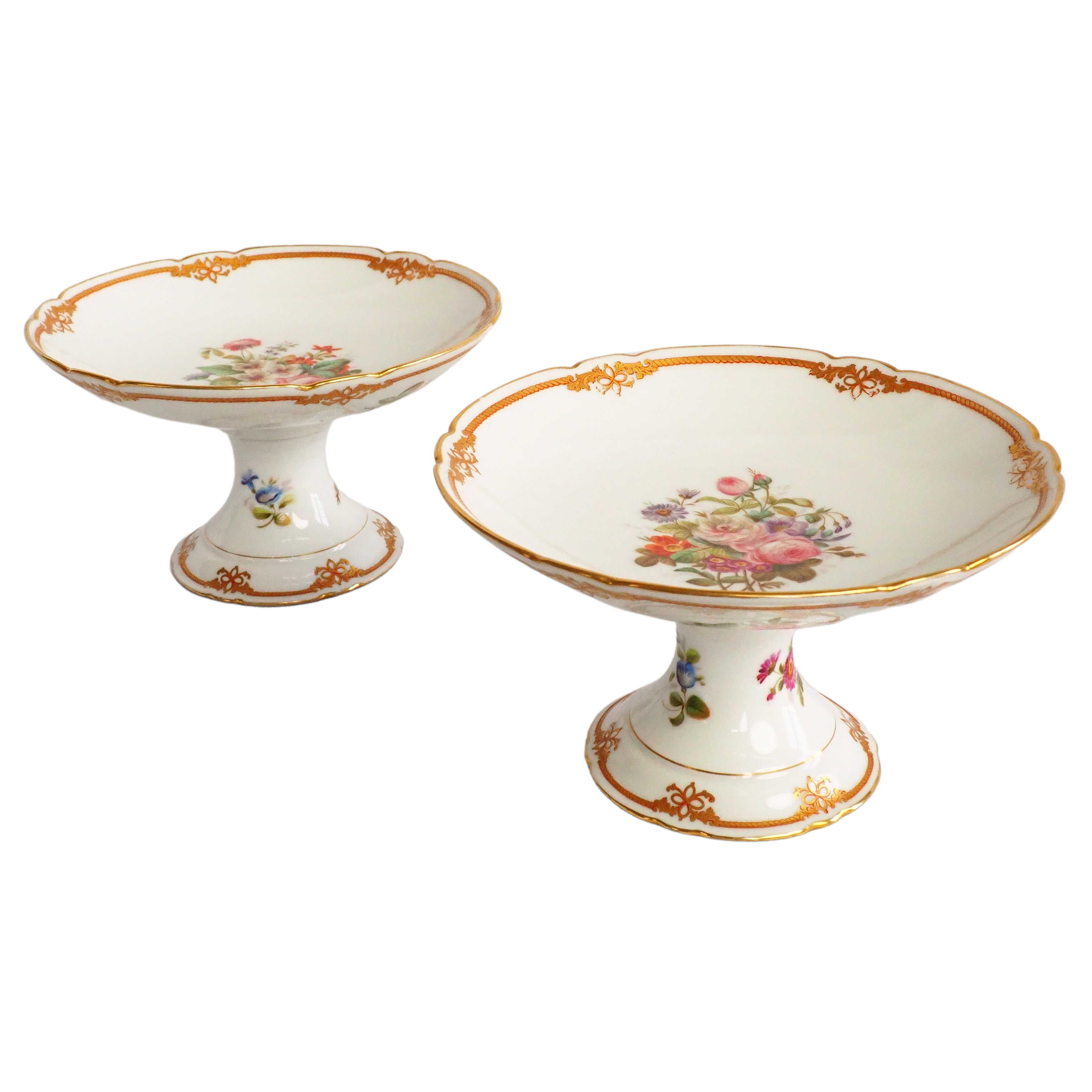 Pair of Paris porcelain dessert dishes signed Lahoche & Pannier - l'Escalier de Cristal