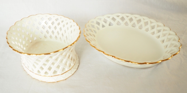 Nast : pair of Empire Paris porcelain reticulated cups - early 19th century