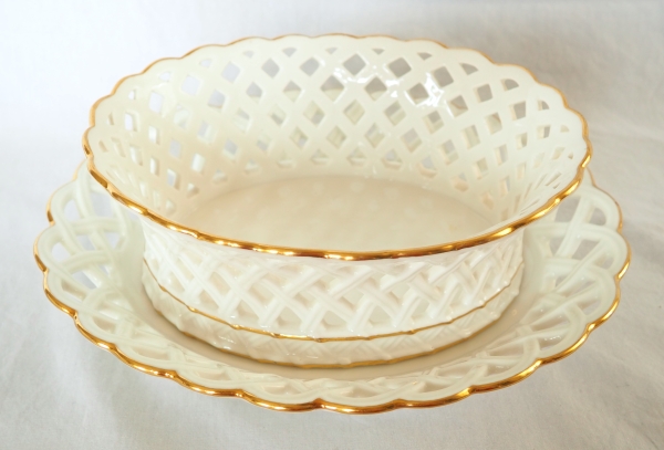Nast : pair of Empire Paris porcelain reticulated cups - early 19th century