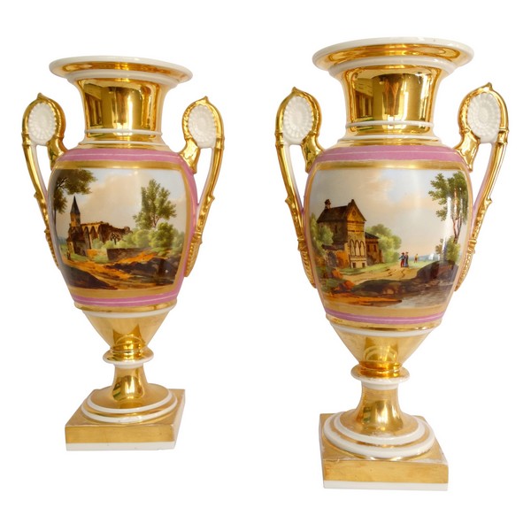 Pair of Paris porcelain Medicis vases, Empire period - early 19th century circa 1820