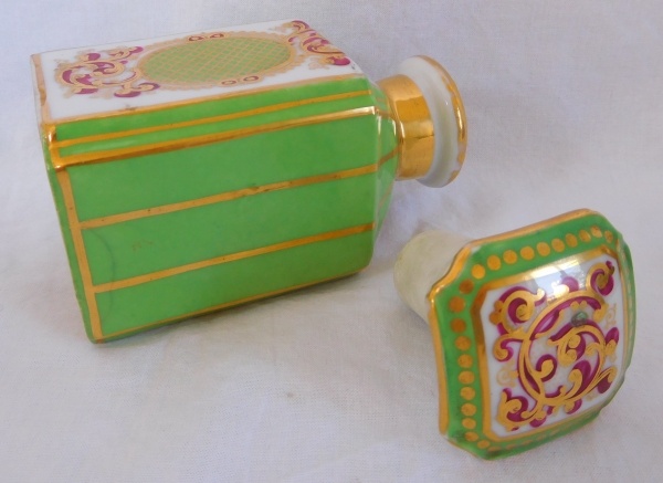 Pair of Paris porcelain perfume bottles in the taste of Jacob Petit - 15cm