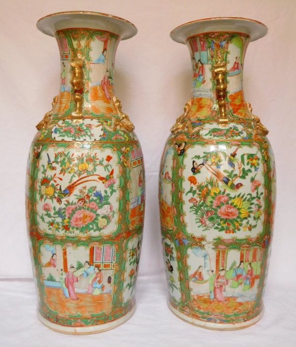 Pair of tall Canton porcelain vases enhanced with fine gold - 19th century