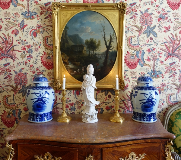 Pair of tall porcelain potiches - Indochina or China - 41cm