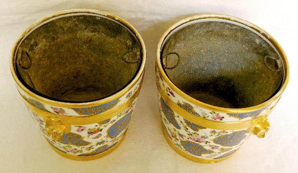 Pair of Paris porcelain planters, French Restoration period, early 19th century