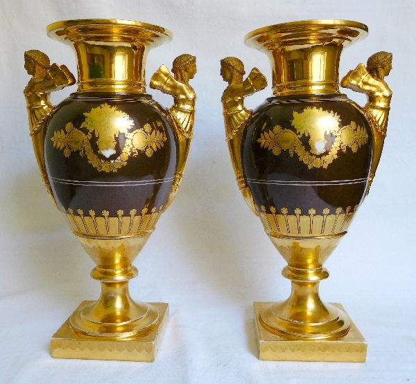 Tall Empire porcelain vases, Felly Manufacture in Paris, early 19th century - 37cm