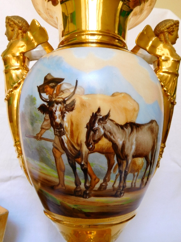 Grande paire de vases en porcelaine d'époque Empire - Manufacture Felly - 37cm