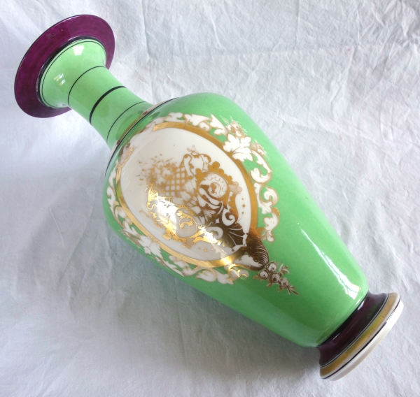 Paire d’importants vases d’ornement en porcelaine de Paris d’époque Napoléon III