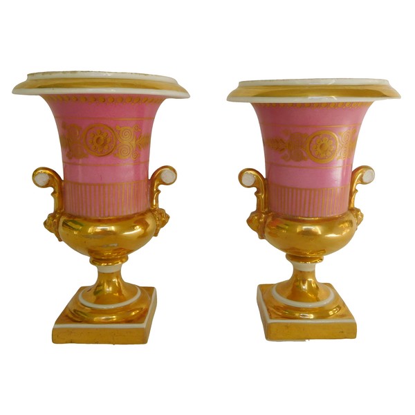 Pair of Paris porcelain Medicis vases, Empire period - early 19th century circa 1820 - 16.5cm