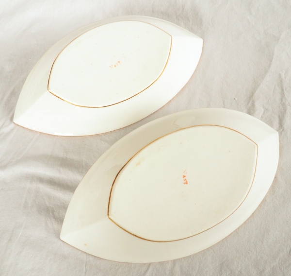 Nast : pair of Empire porcelain navette-shaped dishes enhanced with fine gold - early 19th century
