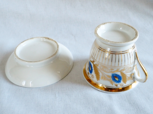 Paire de tasses à déjeuner en porcelaine de Paris, époque Restauration début XIXe siècle