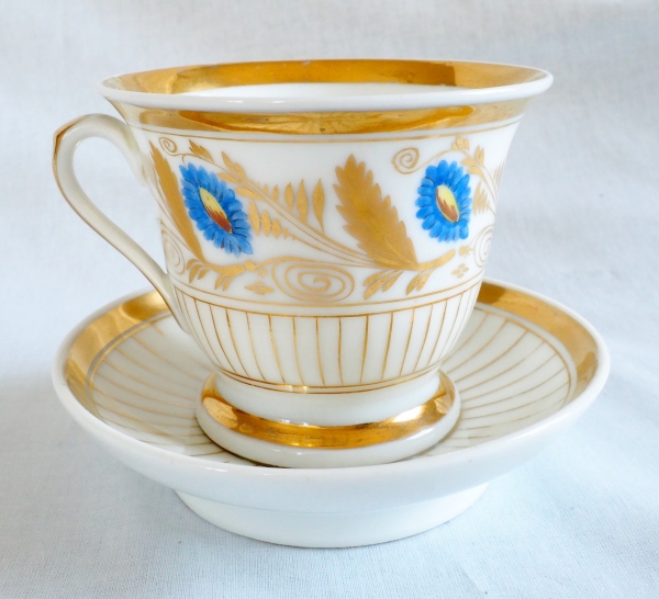Paire de tasses à déjeuner en porcelaine de Paris, époque Restauration début XIXe siècle