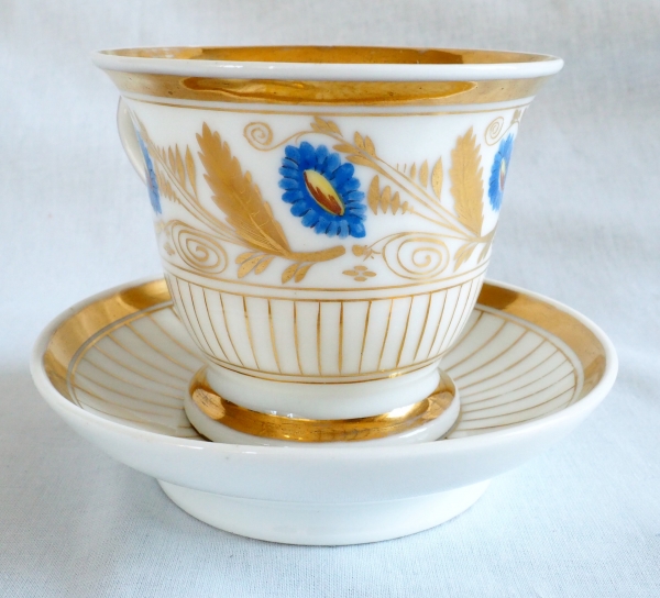 Paire de tasses à déjeuner en porcelaine de Paris, époque Restauration début XIXe siècle