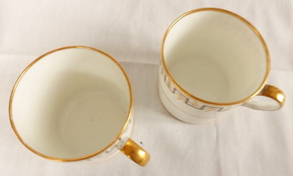 Porcelaine de Locré : paire de grande tasses litrons à petit-déjeuner / à chocolat - XVIIIe siècle - signées