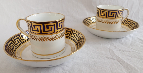 Manufacture Spode : pair of coffee cups, late 18th century circa 1790 - signed