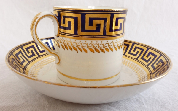 Manufacture Spode : pair of coffee cups, late 18th century circa 1790 - signed