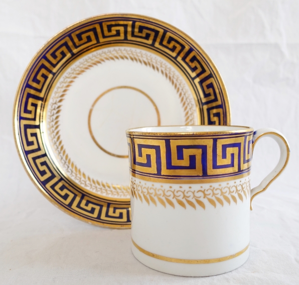 Manufacture Spode : pair of coffee cups, late 18th century circa 1790 - signed