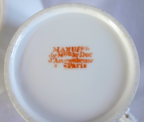 Manufacture du Duc d'Angoulême - paire de tasses litron aux Barbeaux en porcelaine XVIIIe signées