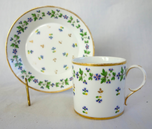Manufacture du Duc d'Angoulême - paire de tasses litron aux Barbeaux en porcelaine XVIIIe signées