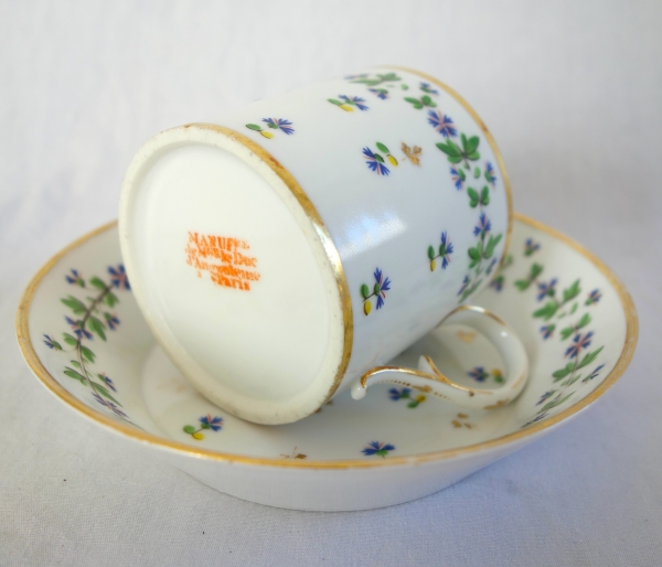 Manufacture du Duc d'Angoulême - paire de tasses litron aux Barbeaux en porcelaine XVIIIe signées