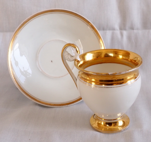 Service tête à tête de 2 tasses Empire à têtes de lion, porcelaine de Paris dorée à l'or fin