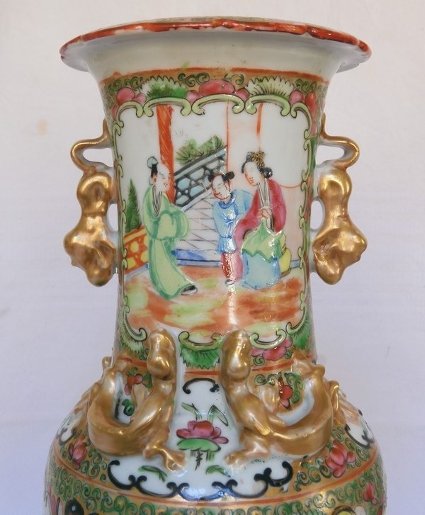 Pair of fine Canton porcelain vases / potiches, 19th century circa 1880