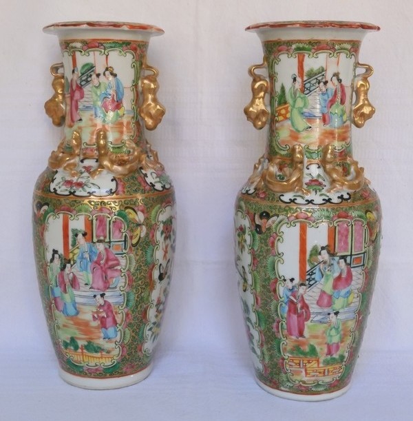 Pair of fine Canton porcelain vases / potiches, 19th century circa 1880