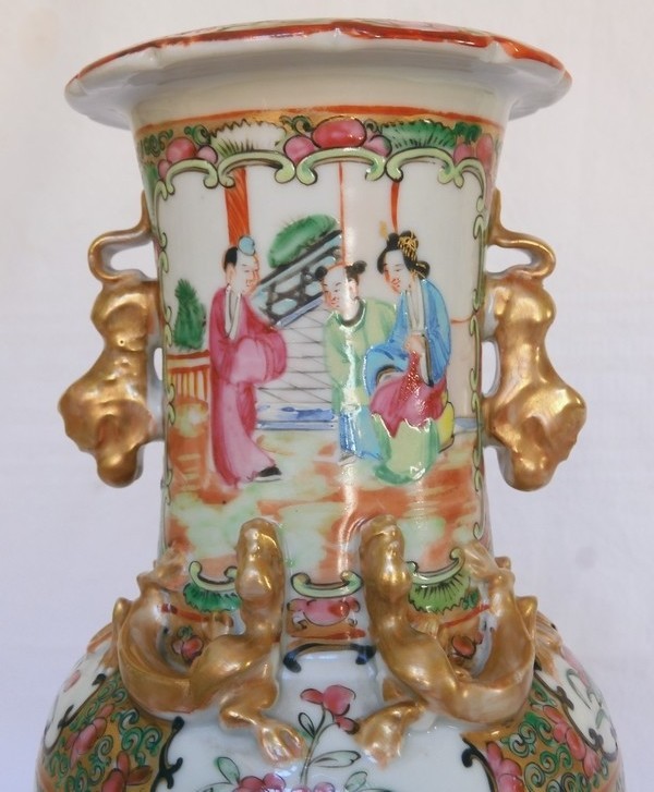 Pair of fine Canton porcelain vases / potiches, 19th century circa 1880