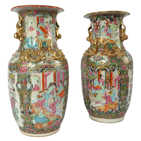Paire de vases / potiches en porcelaine de Canton, Chine vers 1880 - 36cm