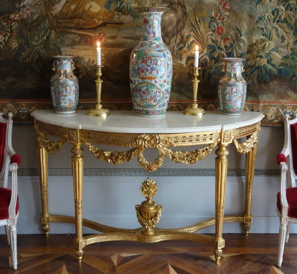 Paire de vases / potiches en porcelaine de Canton, Chine vers 1880 - 36cm