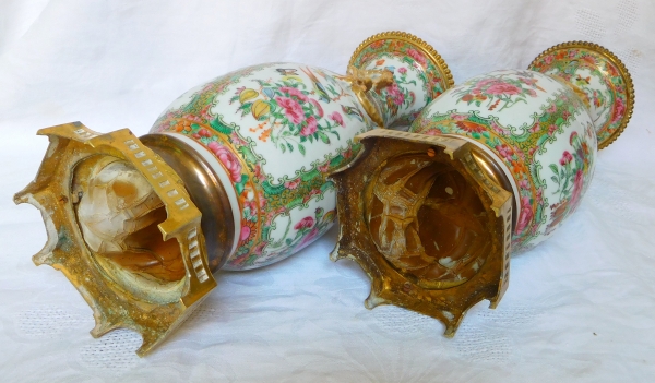 Pair of tall Canton porcelain and ormolu vases / potiches, late 19th century