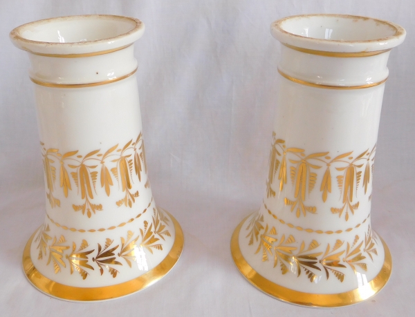 Pair of Empire Paris porcelain vases gilt with fine gold - early 19th century