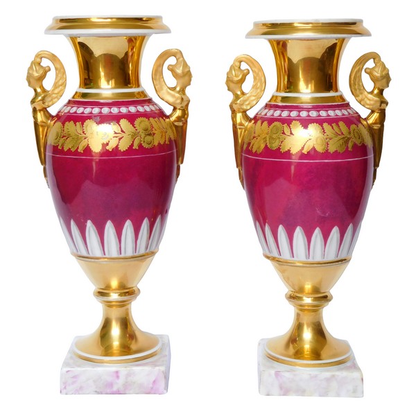 Pair of Empire Paris porcelain vases - purple color and fine gold decoration - 28cm