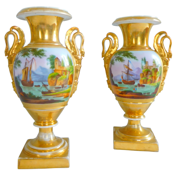 Paire de vases Empire en porcelaine de Paris - paysages de marines