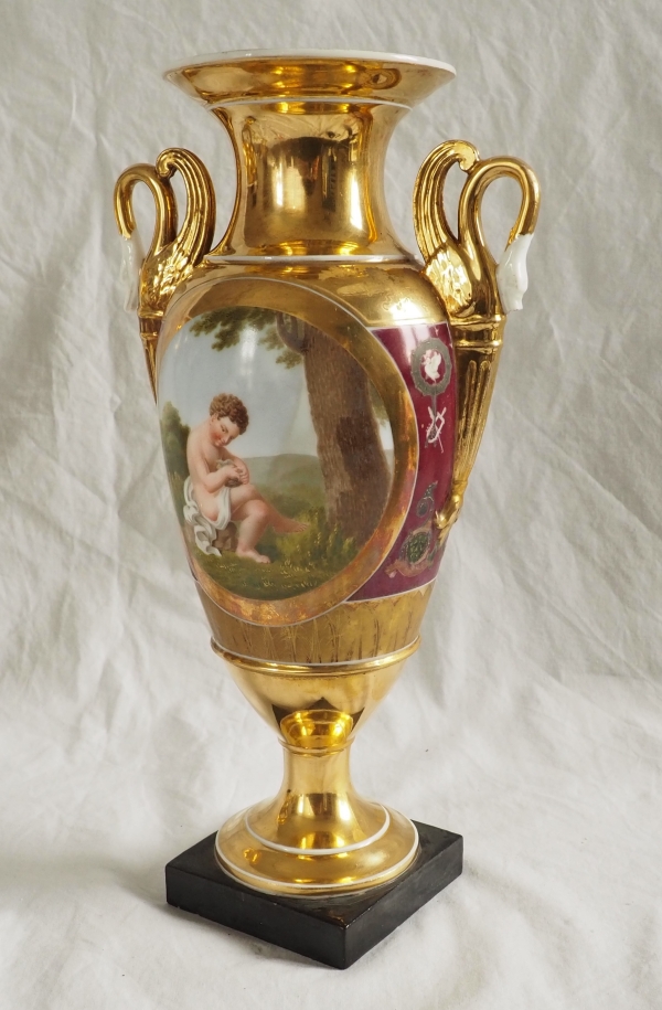 Pair of Empire Paris porcelain vases, polychromatic and gilt decoration - putto stealing eggs