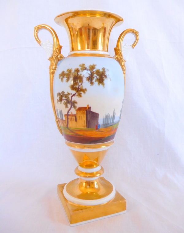 Paire de vases Empire en porcelaine de Paris - paysages tournants