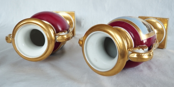 Pair of Empire Paris porcelain vases, polychromatic and gilt decoration - 32.5cm